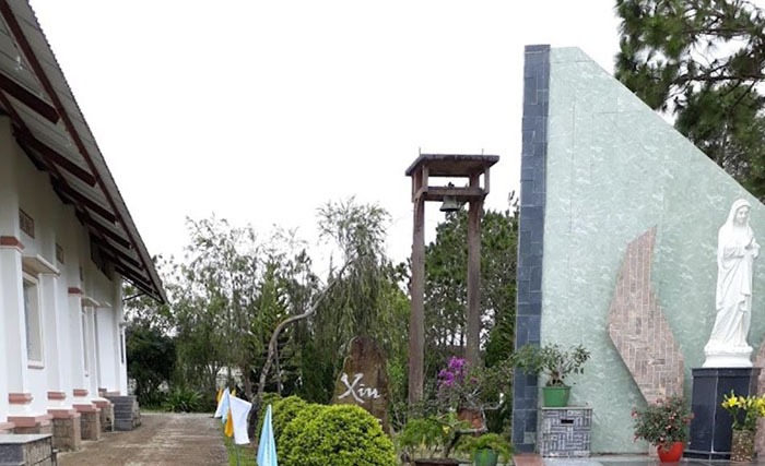 Nhà Thờ giáo xứ Phát Chi đà lạt